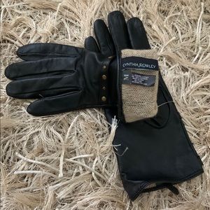 Women’s Black Leather Gloves